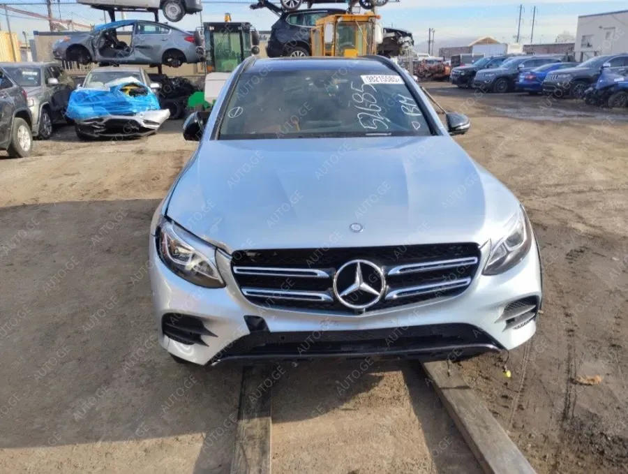 Mercedes-Benz 300-Glc 2017 — photo 2