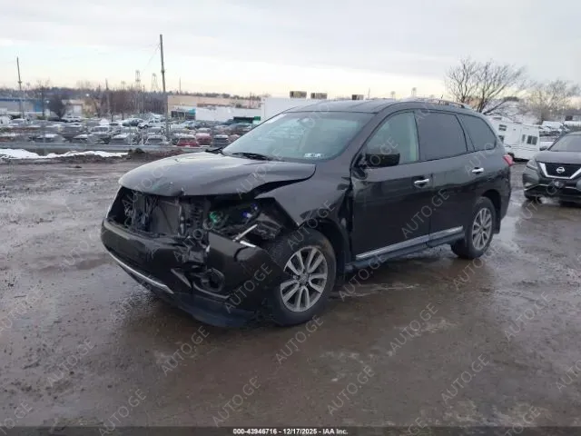 Nissan Pathfinder 2015 — photo 2