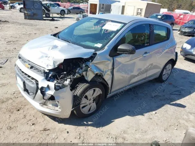 Chevrolet Spark 2017 — photo 2