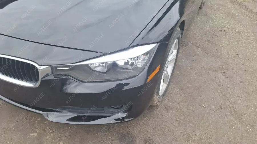 BMW 320 2013 — photo 2