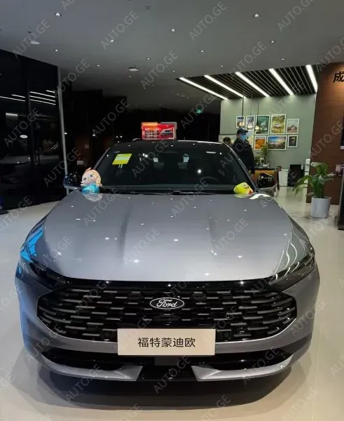 Ford Mondeo 2026 — photo 2
