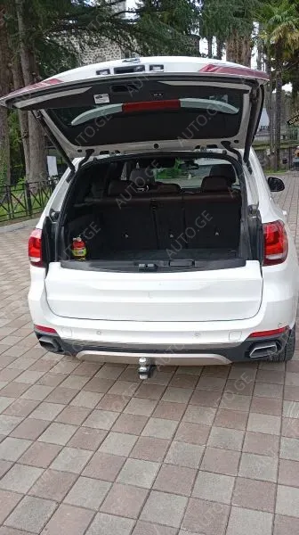 BMW X5 2018 — photo 2