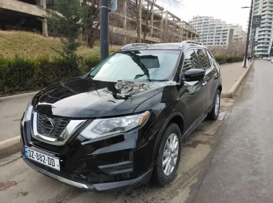Nissan Rogue 2018 — photo 2