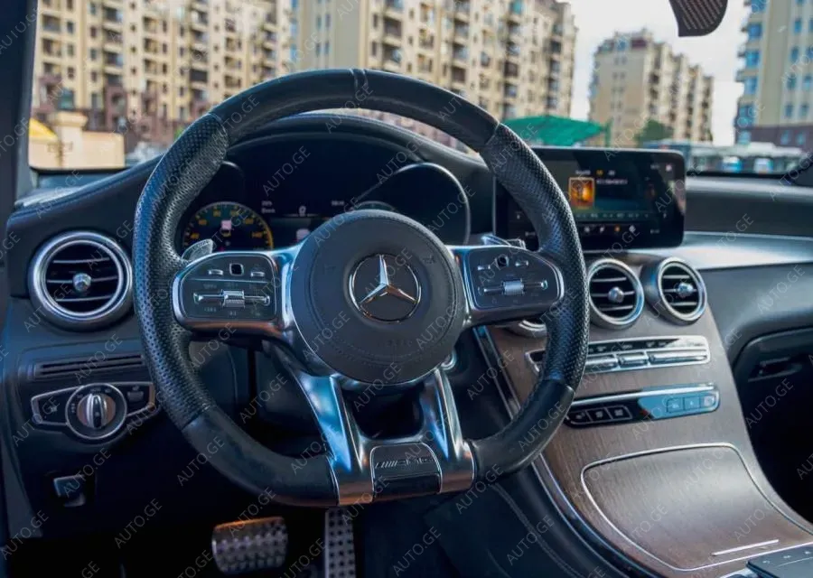 Mercedes-Benz Glc-43-Amg 2020 — photo 2