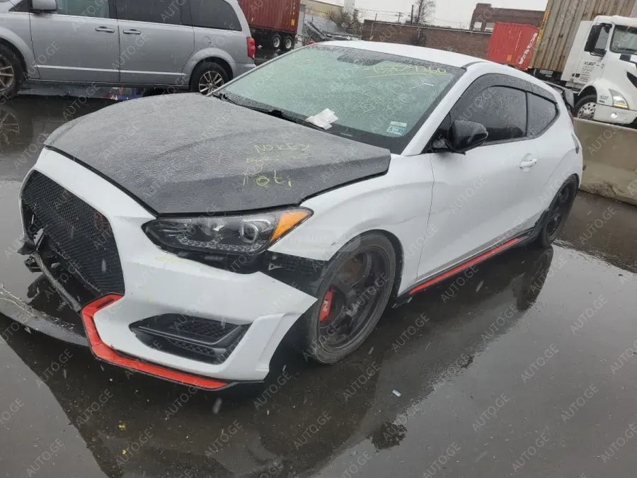 Hyundai Veloster 2020 — photo 2