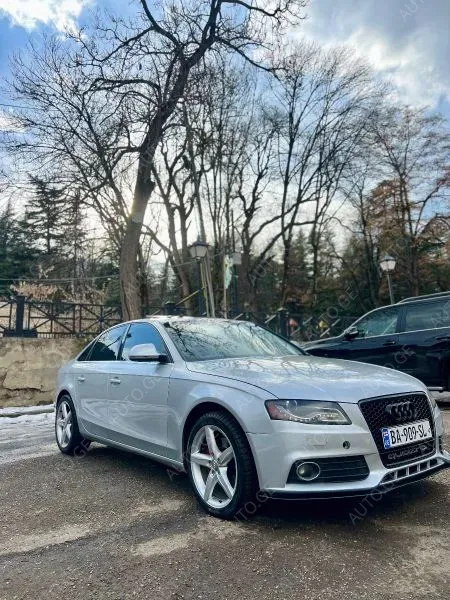 Audi A4 2009 — photo 2