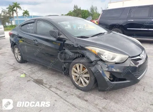 Hyundai Elantra 2014 — photo 2