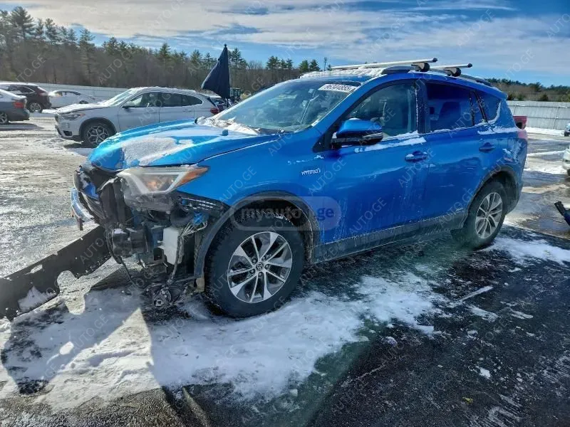 Toyota RAV4 2017 — photo 2
