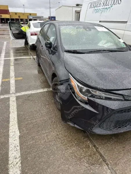 Toyota Corolla 2020 — photo 2