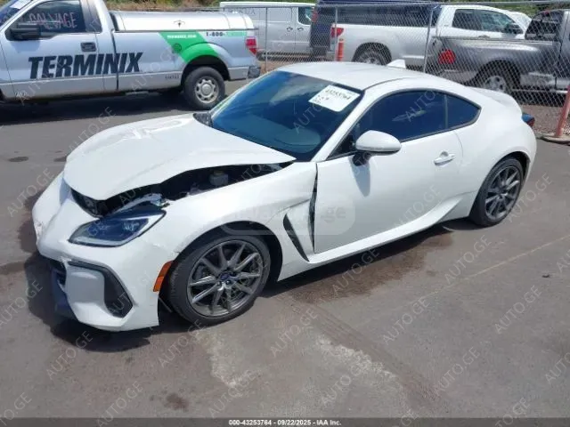 Subaru BRZ 2024 — photo 2