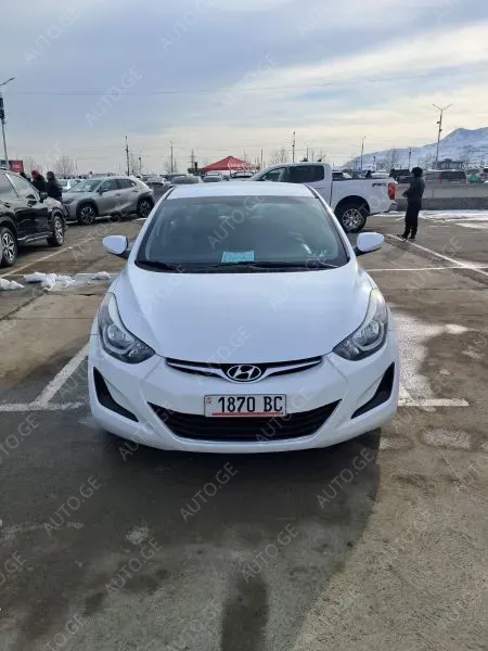 Hyundai Elantra