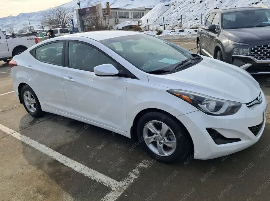 Hyundai Elantra 2014 — photo 2