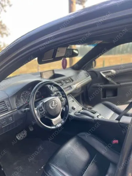 Lexus Ct-200H 2014 — photo 2