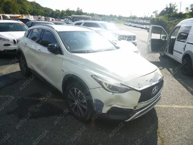 Infiniti Qx30 2017 — photo 2