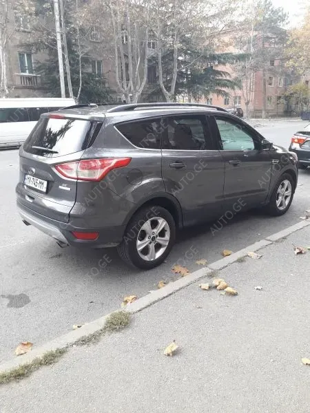 Ford Escape 2016 — photo 2