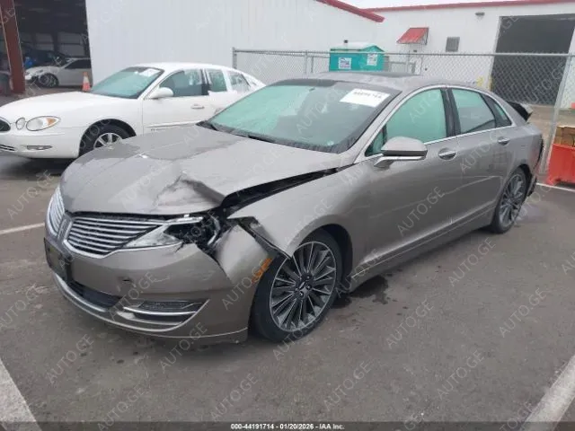 Lincoln MKZ 2015 — photo 2