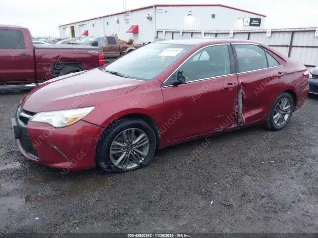 Toyota Camry 2017 — photo 2