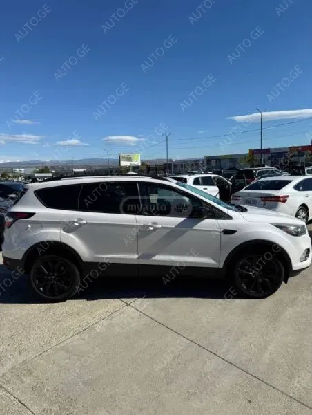 Ford Escape 2017 — photo 2