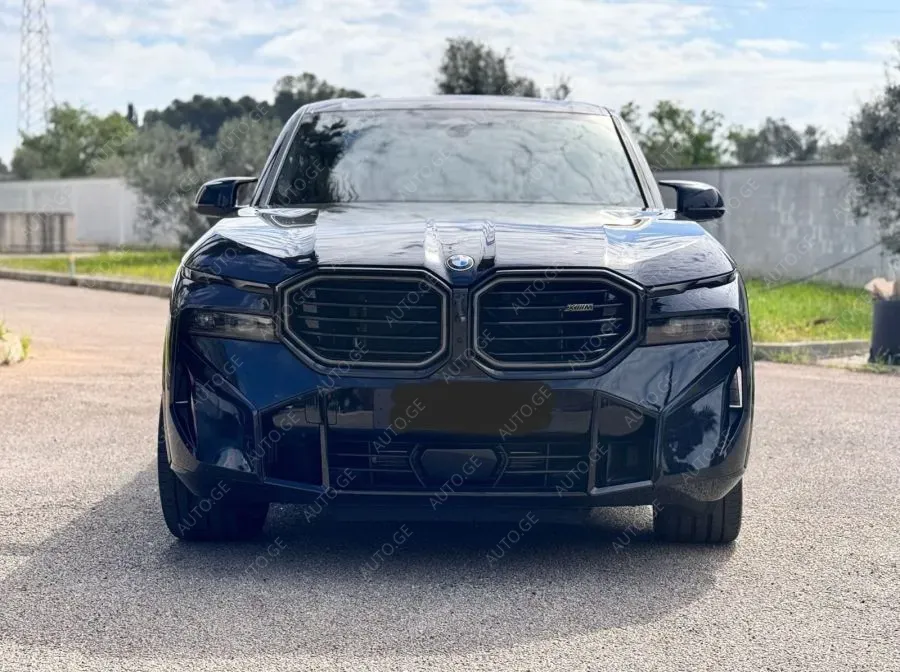 BMW XM 2024 — photo 2