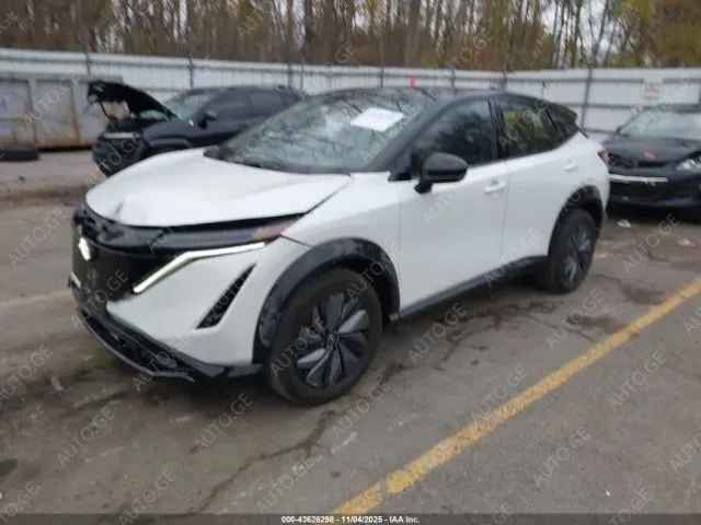 Nissan Safari 2023 — photo 2