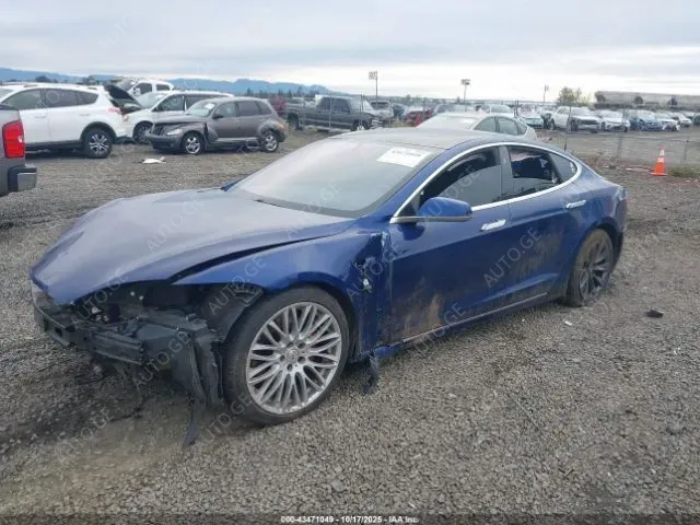 Tesla Model S 2020 — photo 2