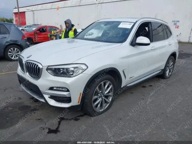 BMW X3 2018 — photo 2