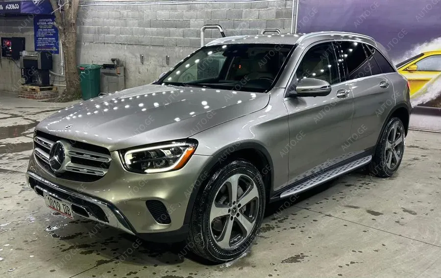 Mercedes-Benz 300-Glc