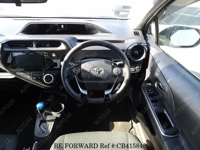 Toyota Aqua 2020 — photo 2