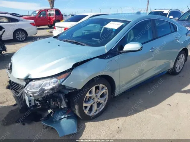 Chevrolet Volt 2018 — photo 2