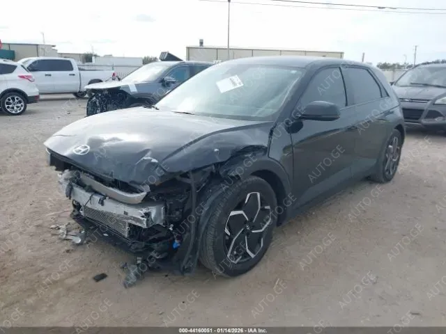 Hyundai Ioniq 2023 — photo 2