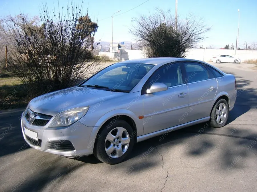 Opel Vectra 2007 — photo 2