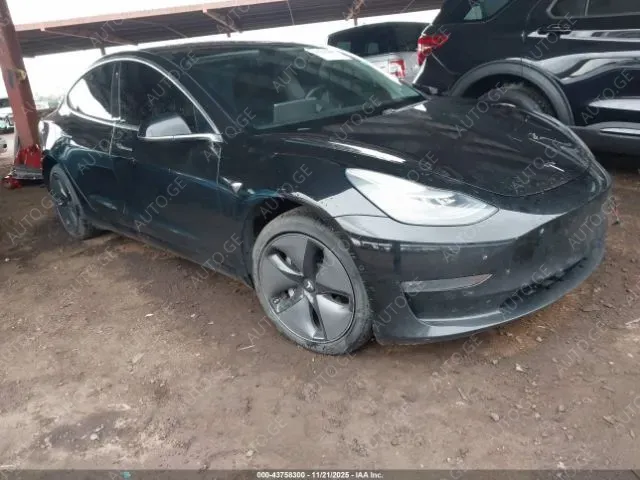 Tesla Model-3-Tesla