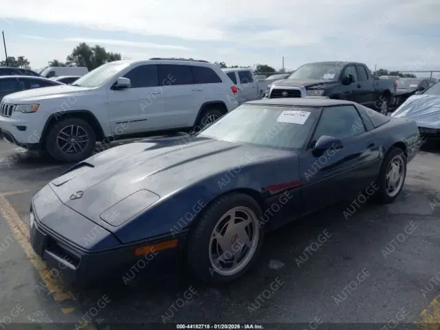 Chevrolet Corvette 1989 — photo 2