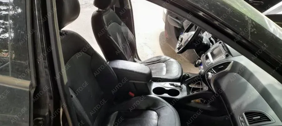 Hyundai Ix35 2010 — photo 2