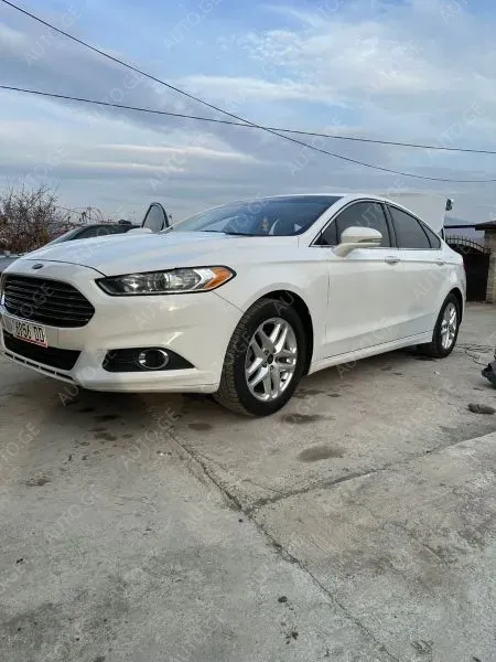 Ford Fusion 2015 — photo 2