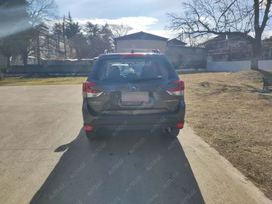 Subaru Forester 2022 — photo 2