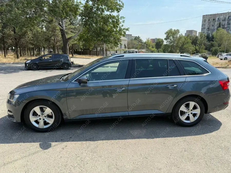 Auto Skoda 2021 — photo 2