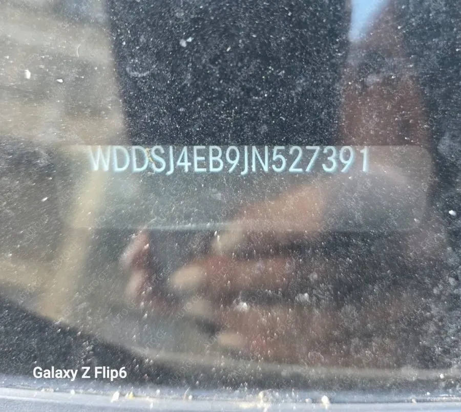 Mercedes-Benz Cla-250C 2018 — photo 2