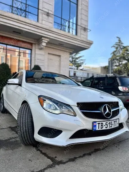 Mercedes-Benz E-400C 2015 — photo 2