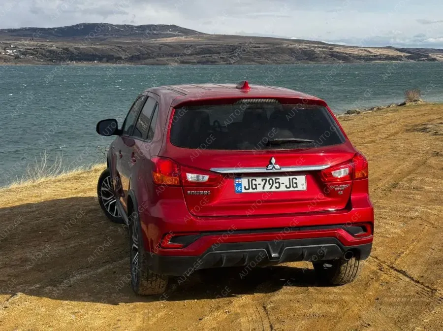 Mitsubishi Outlander-Sport 2019 — photo 2
