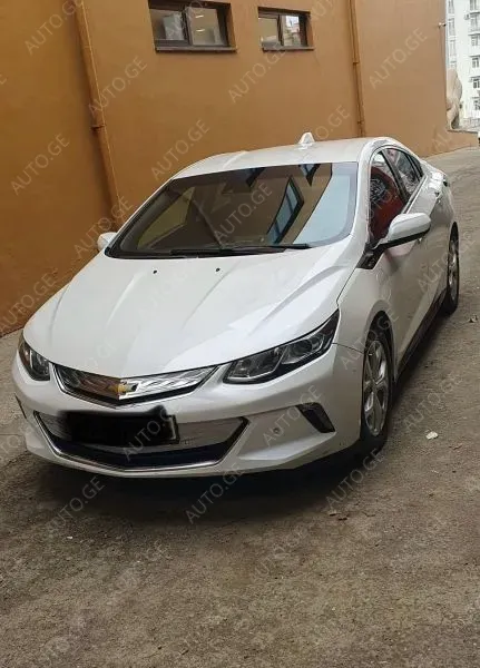 Chevrolet Volt 2017 — photo 2