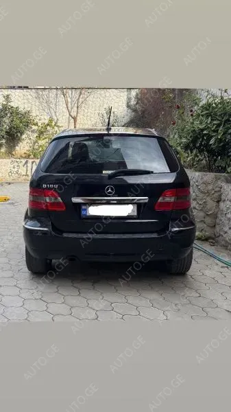 Mercedes-Benz B-180M 2009 — photo 2