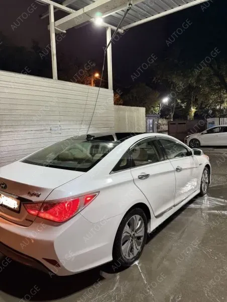 Hyundai Sonata 2014 — photo 2