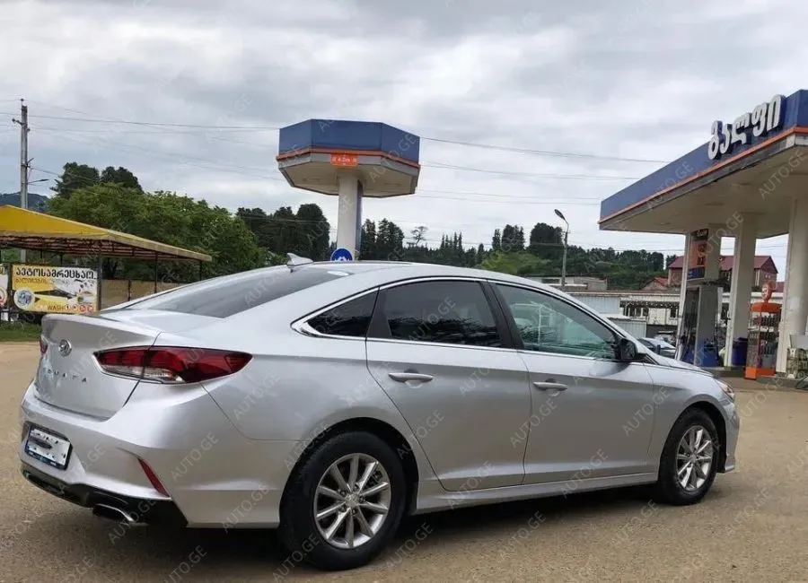 Hyundai Sonata 2018 — photo 2
