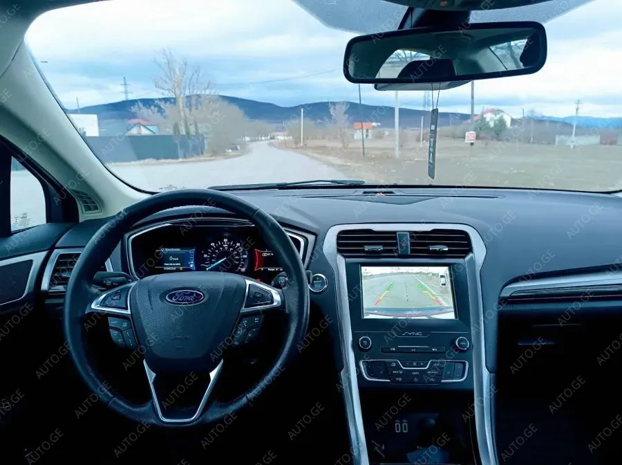 Ford Fusion 2019 — photo 2