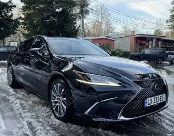 Lexus Es300 2019 — photo 2