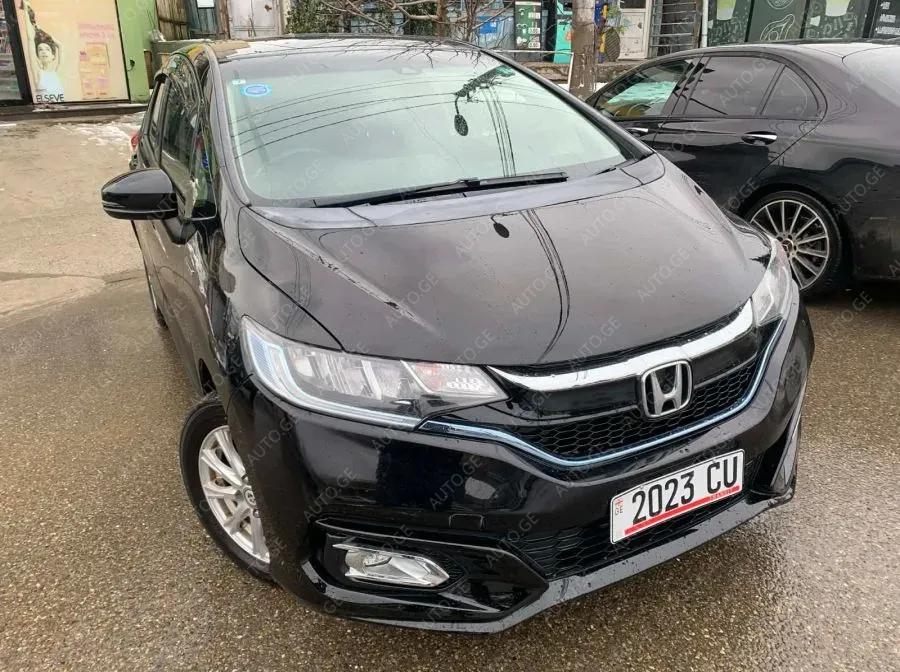 Honda Fit 2017 — photo 2