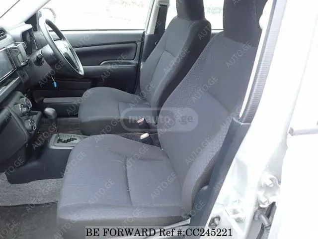 Toyota Probox 2021 — photo 2