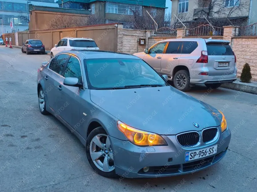 BMW 530