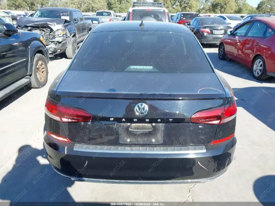 Volkswagen Passat 2020 — photo 2